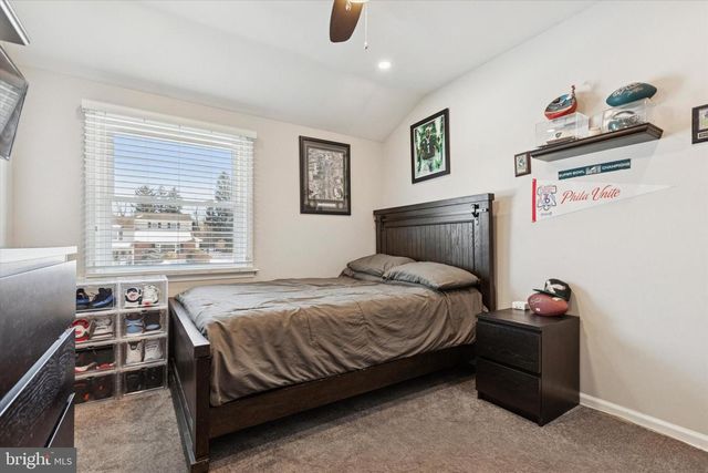 27 LINDLEY RD, Churchville, PA 18966