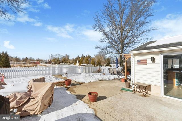 27 LINDLEY RD, Churchville, PA 18966