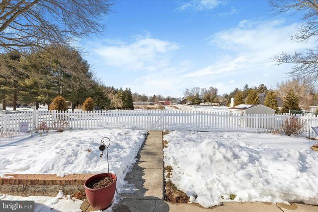 27 LINDLEY RD, Churchville, PA 18966