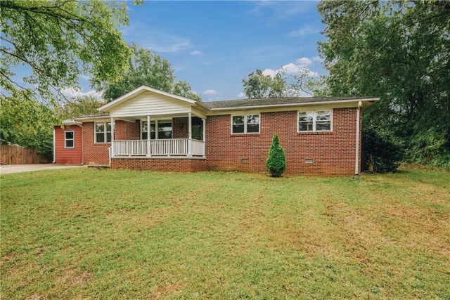 106 Brookwood Drive, Seneca, SC 29678