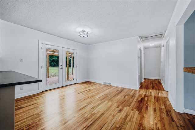 106 Brookwood Drive, Seneca, SC 29678