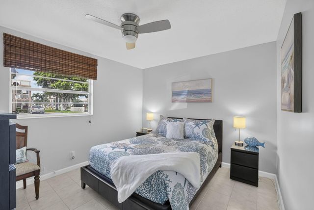 4299 NW 16th Street 101, Lauderhill, FL 33313