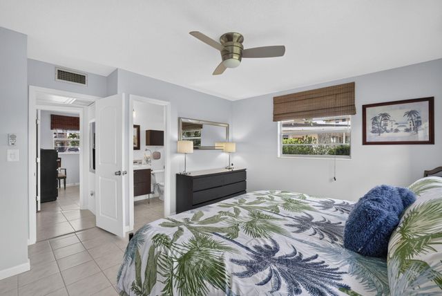 4299 NW 16th Street 101, Lauderhill, FL 33313