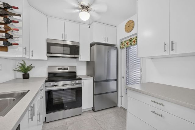 4299 NW 16th Street 101, Lauderhill, FL 33313