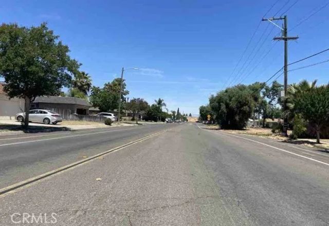 4497 N Chestnut, Fresno, CA 93726