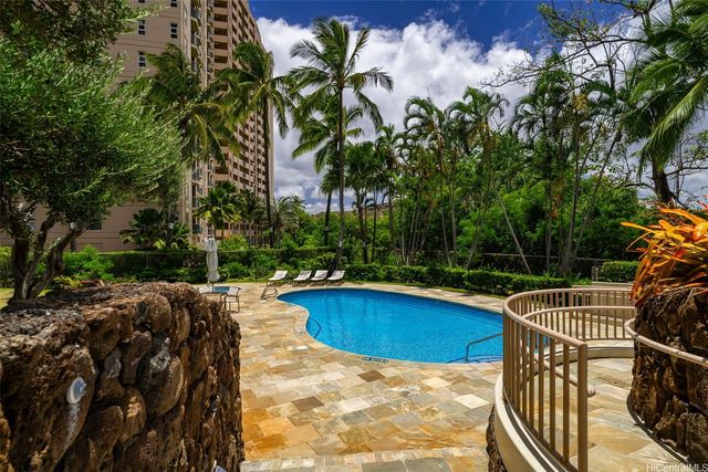 3050 Ala Poha Place 5E, Honolulu, HI 96818