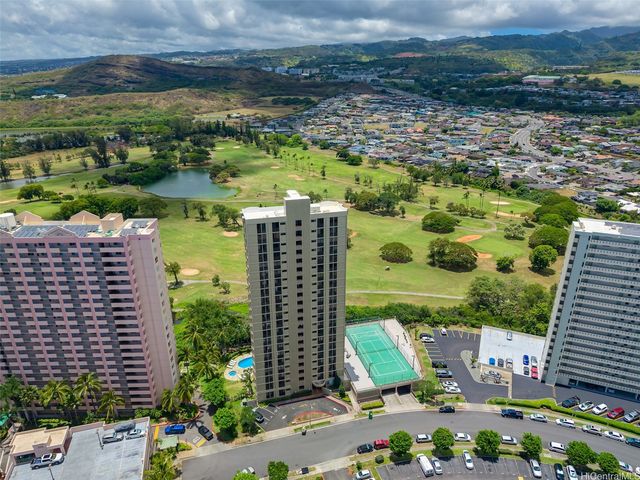 3050 Ala Poha Place 5E, Honolulu, HI 96818