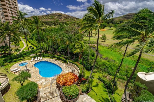 3050 Ala Poha Place 5E, Honolulu, HI 96818