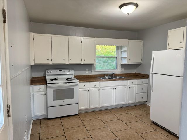 4017 Virginia AVE, Roanoke, VA 24017