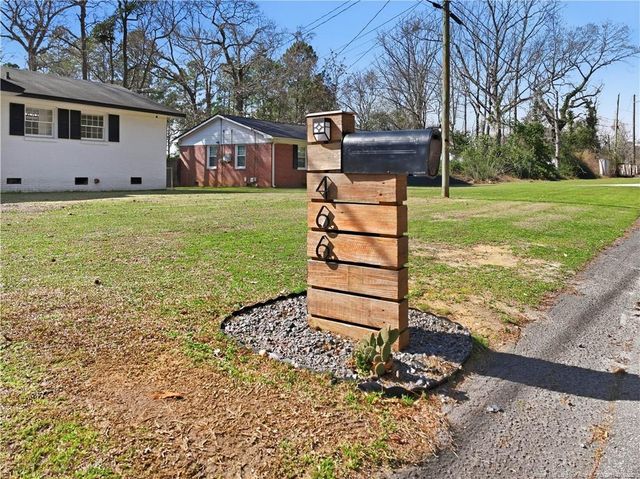 466 Lansdowne Road, Fayetteville, NC 28314