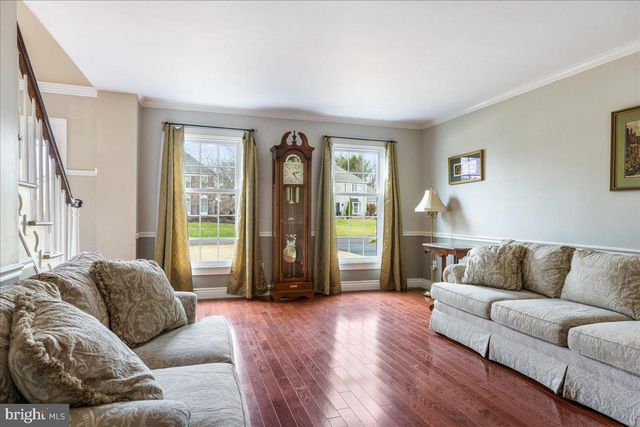 1268 DOGWOOD DR, Jamison, PA 18929