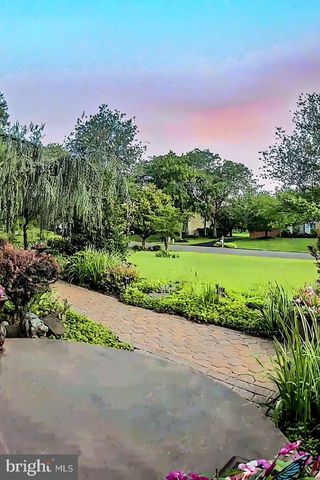 1268 DOGWOOD DR, Jamison, PA 18929