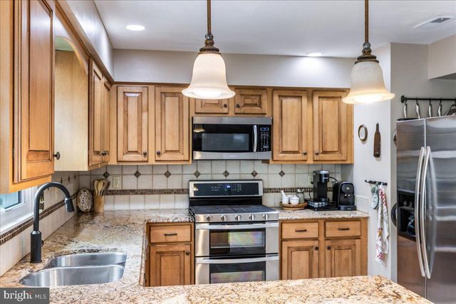 1268 DOGWOOD DR, Jamison, PA 18929