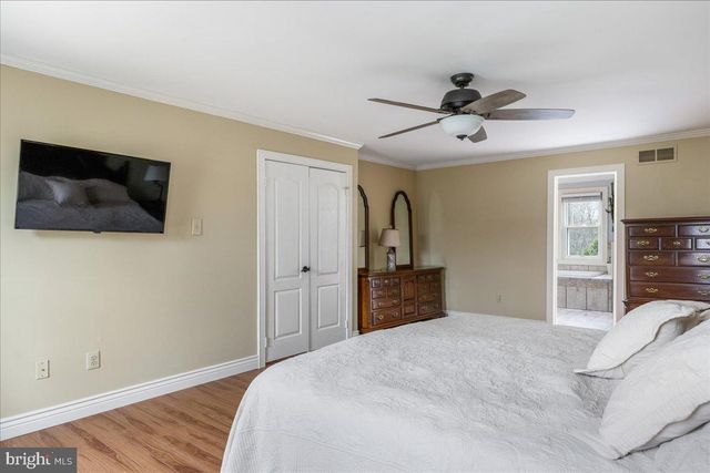 1268 DOGWOOD DR, Jamison, PA 18929