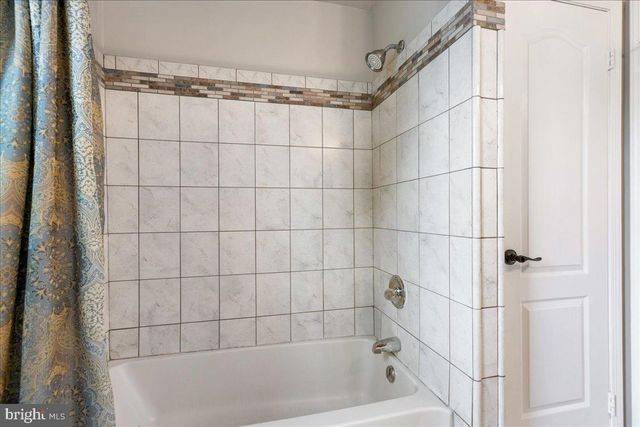 1268 DOGWOOD DR, Jamison, PA 18929