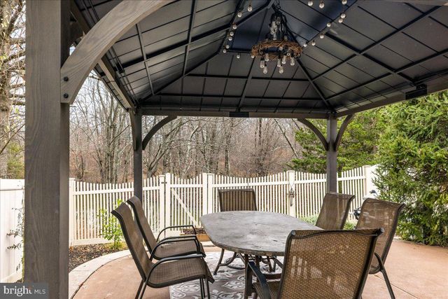 1268 DOGWOOD DR, Jamison, PA 18929