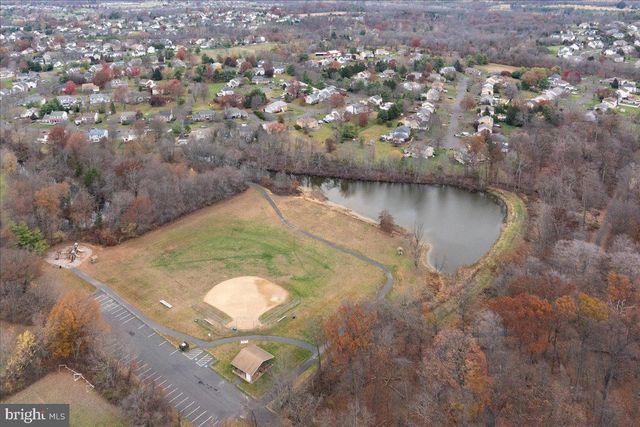 1268 DOGWOOD DR, Jamison, PA 18929