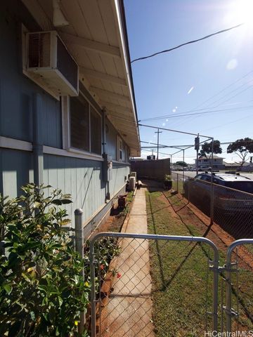 1403 Makamua Street, Pearl City, HI 96782
