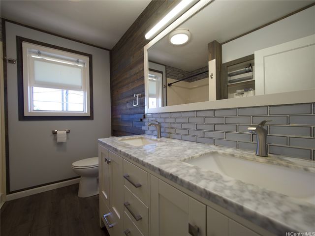 1403 Makamua Street, Pearl City, HI 96782