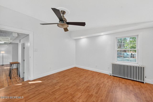 28 Old Clinton Road, Raritan Twp, NJ 08822