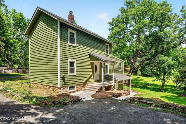 28 Old Clinton Road, Raritan Twp, NJ 08822