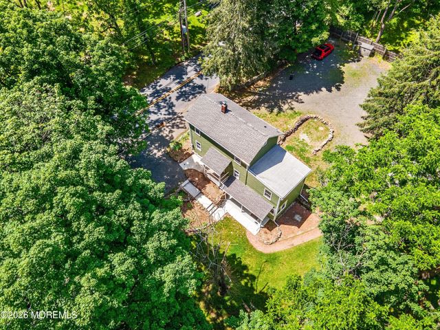 28 Old Clinton Road, Raritan Twp, NJ 08822