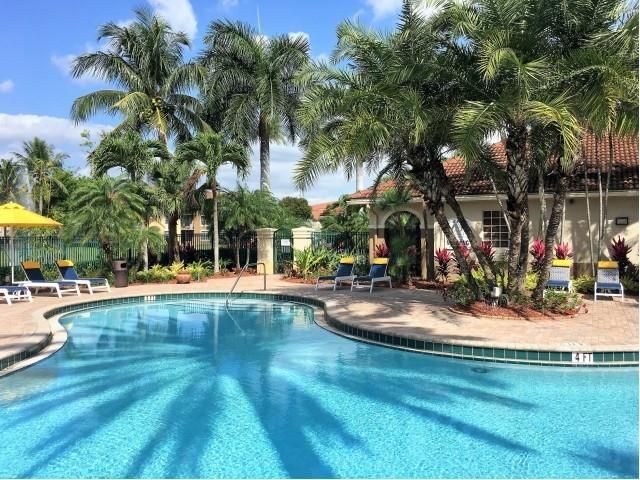 15015 Michelangelo Blvd 205, Delray Beach, FL 33446