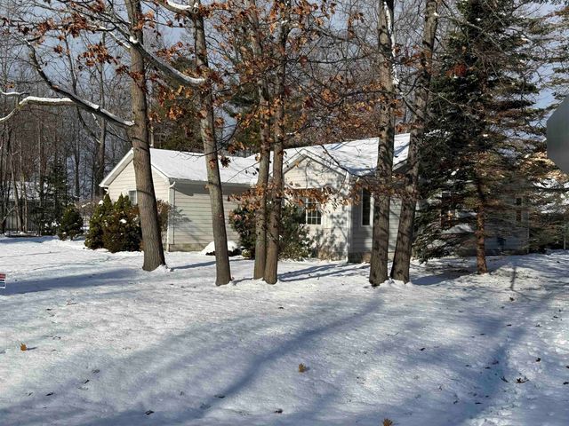 441 Lakewood Drive, East Tawas, MI 48730