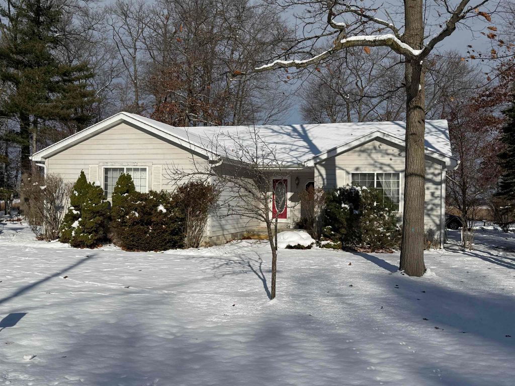 441 Lakewood Drive, East Tawas, MI 48730