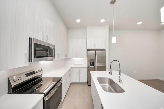 7318 Leighton Meadow Lane, Richmond, TX 77407