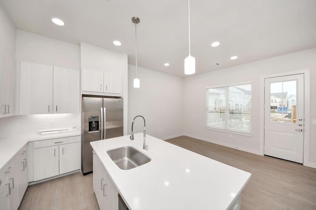 7318 Leighton Meadow Lane, Richmond, TX 77407