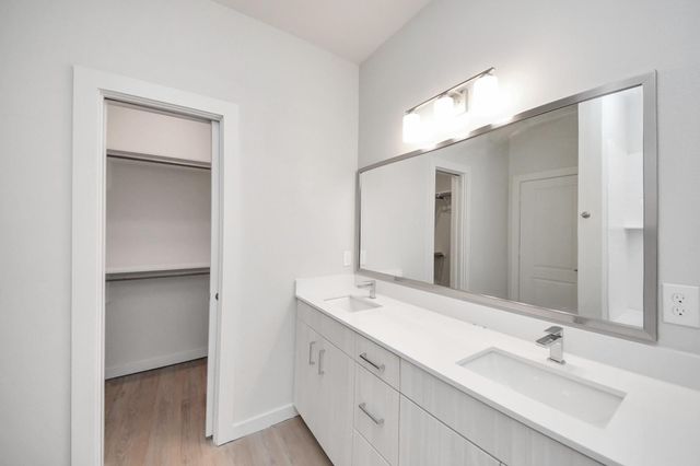 7318 Leighton Meadow Lane, Richmond, TX 77407