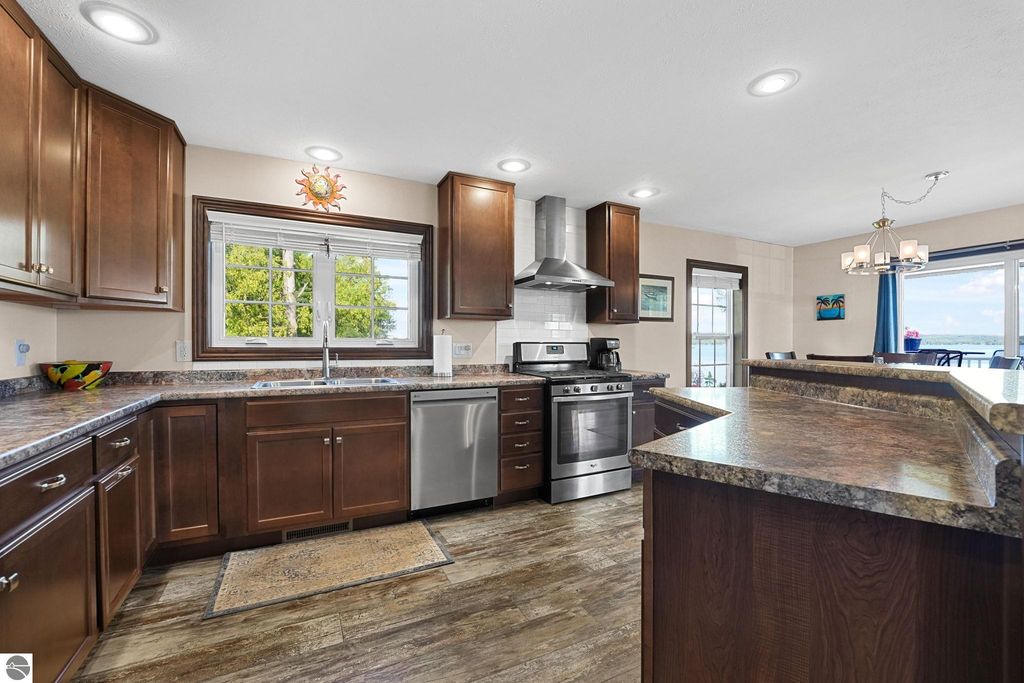 Image 20 of property listing at 9850 S Perrins Landing Drive, Traverse City, MI 49684