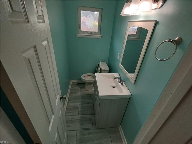 344 Lavender LN, Virginia Beach, VA 23462