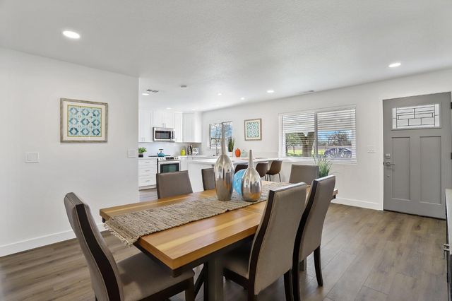 241 Ascot Ave, Rio Linda, CA 95673