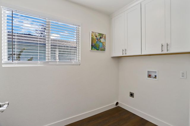 241 Ascot Ave, Rio Linda, CA 95673