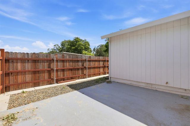 241 Ascot Ave, Rio Linda, CA 95673