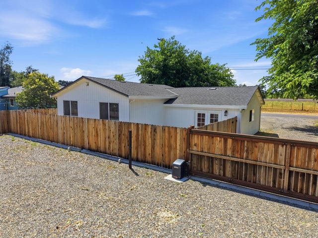 241 Ascot Ave, Rio Linda, CA 95673