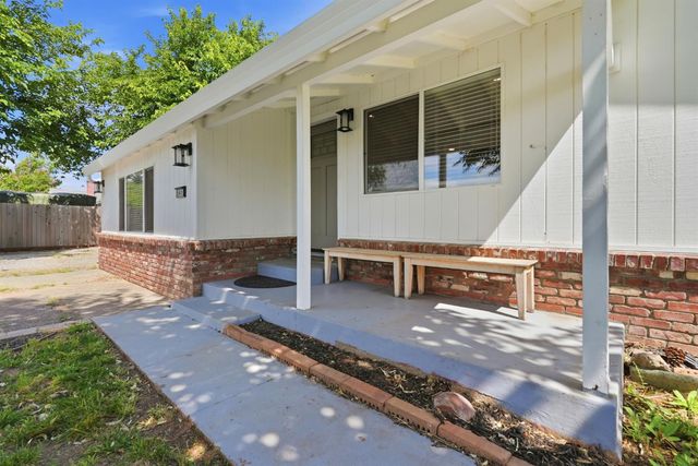 241 Ascot Ave, Rio Linda, CA 95673