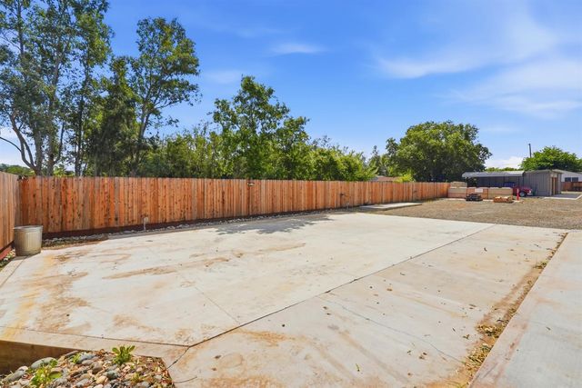 241 Ascot Ave, Rio Linda, CA 95673