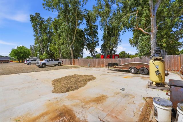 241 Ascot Ave, Rio Linda, CA 95673