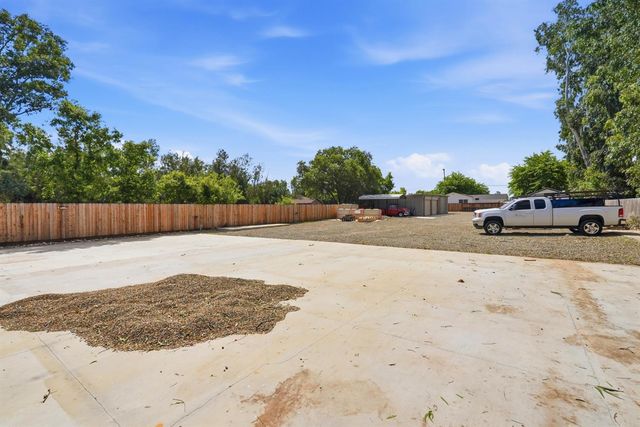 241 Ascot Ave, Rio Linda, CA 95673