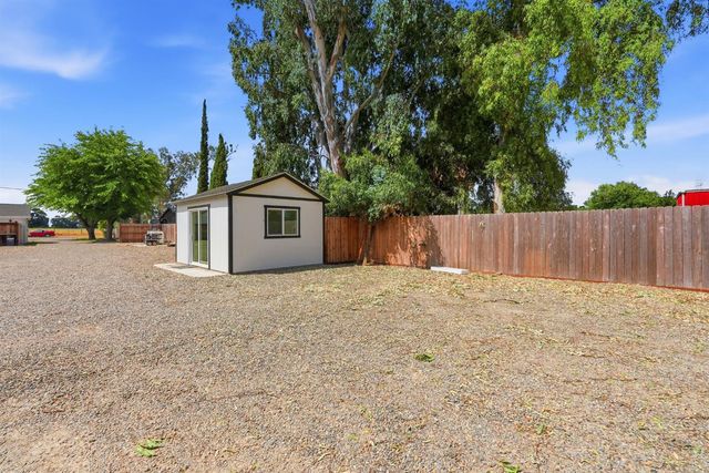241 Ascot Ave, Rio Linda, CA 95673