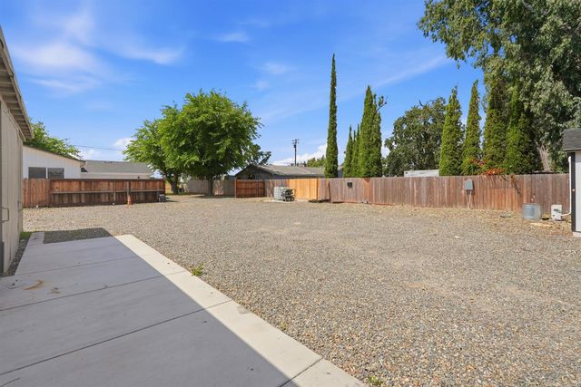 241 Ascot Ave, Rio Linda, CA 95673