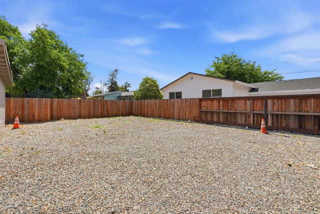 241 Ascot Ave, Rio Linda, CA 95673