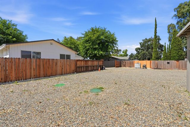 241 Ascot Ave, Rio Linda, CA 95673
