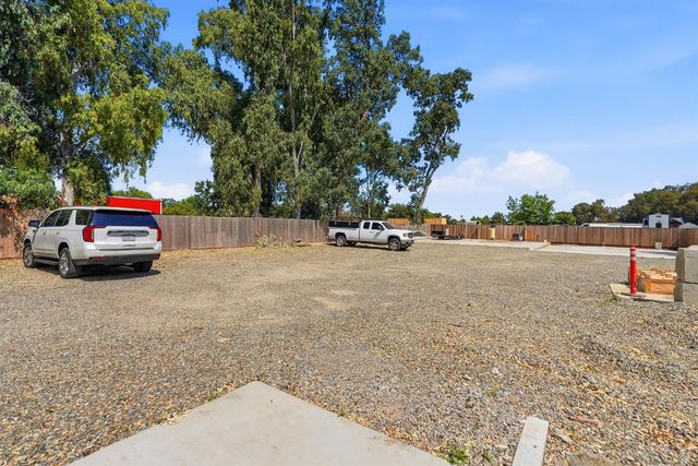 241 Ascot Ave, Rio Linda, CA 95673