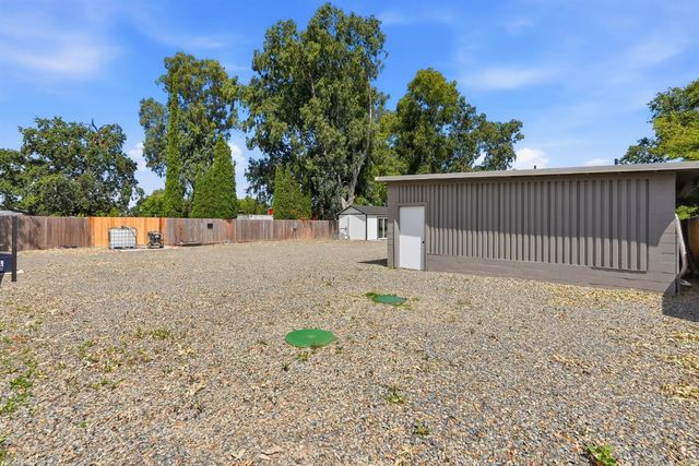 241 Ascot Ave, Rio Linda, CA 95673