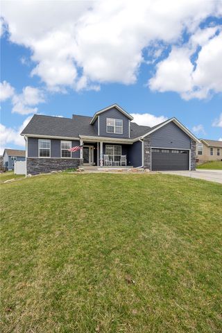 311 Rockhurst Dr SW, Cedar Rapids, IA 52404