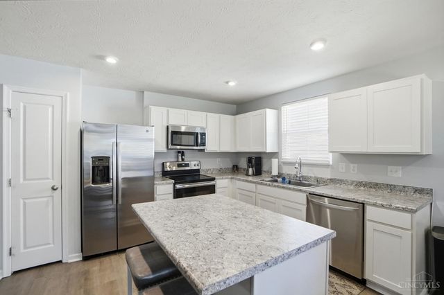 164 Wooded Ridge Drive, Amelia, OH 45102